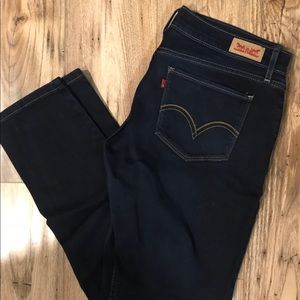 Levi’s 524 Skinny Jeans Dark Wash